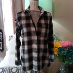 ♥️OLD NAVY Light Weight Boyfriend Flannel